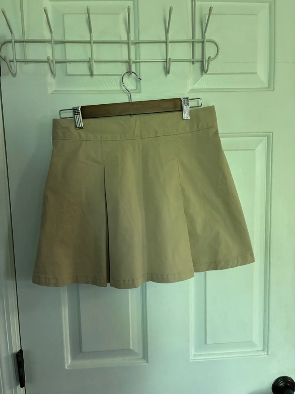 GAP pleated skort